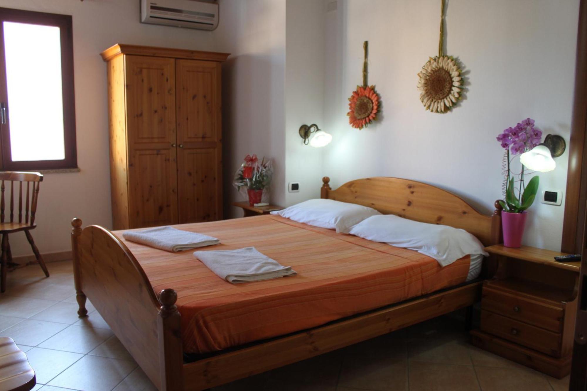 B&B Sotto Le Stelle Vacanze Бари-Сардо Номер фото